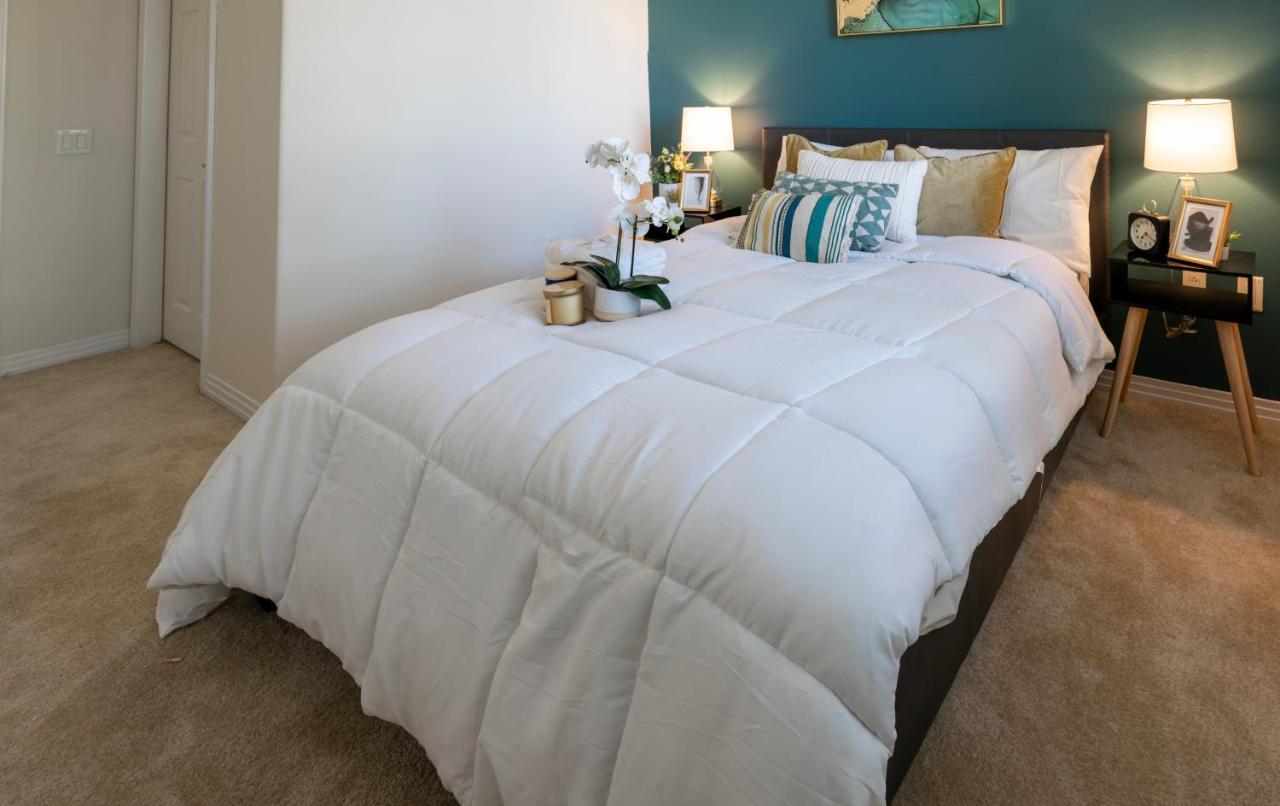 Amazing 2 Bedroom 7 Min From Disneyland W Free Parking อนาไฮม์ ภายนอก รูปภาพ