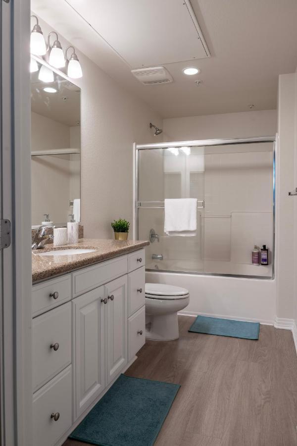 Amazing 2 Bedroom 7 Min From Disneyland W Free Parking อนาไฮม์ ภายนอก รูปภาพ
