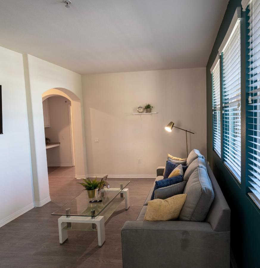 Amazing 2 Bedroom 7 Min From Disneyland W Free Parking อนาไฮม์ ภายนอก รูปภาพ