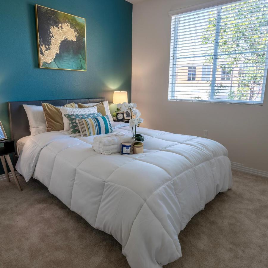 Amazing 2 Bedroom 7 Min From Disneyland W Free Parking อนาไฮม์ ภายนอก รูปภาพ