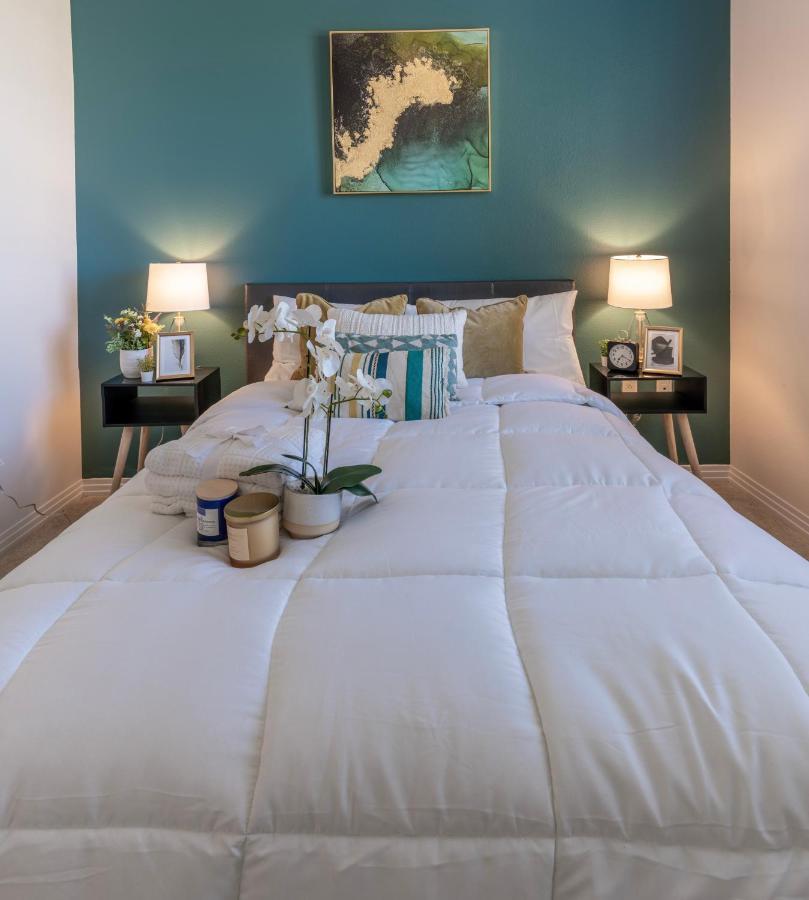 Amazing 2 Bedroom 7 Min From Disneyland W Free Parking อนาไฮม์ ภายนอก รูปภาพ
