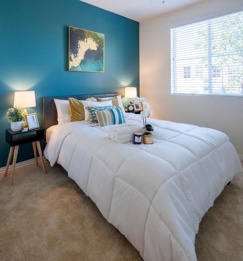 Amazing 2 Bedroom 7 Min From Disneyland W Free Parking อนาไฮม์ ภายนอก รูปภาพ